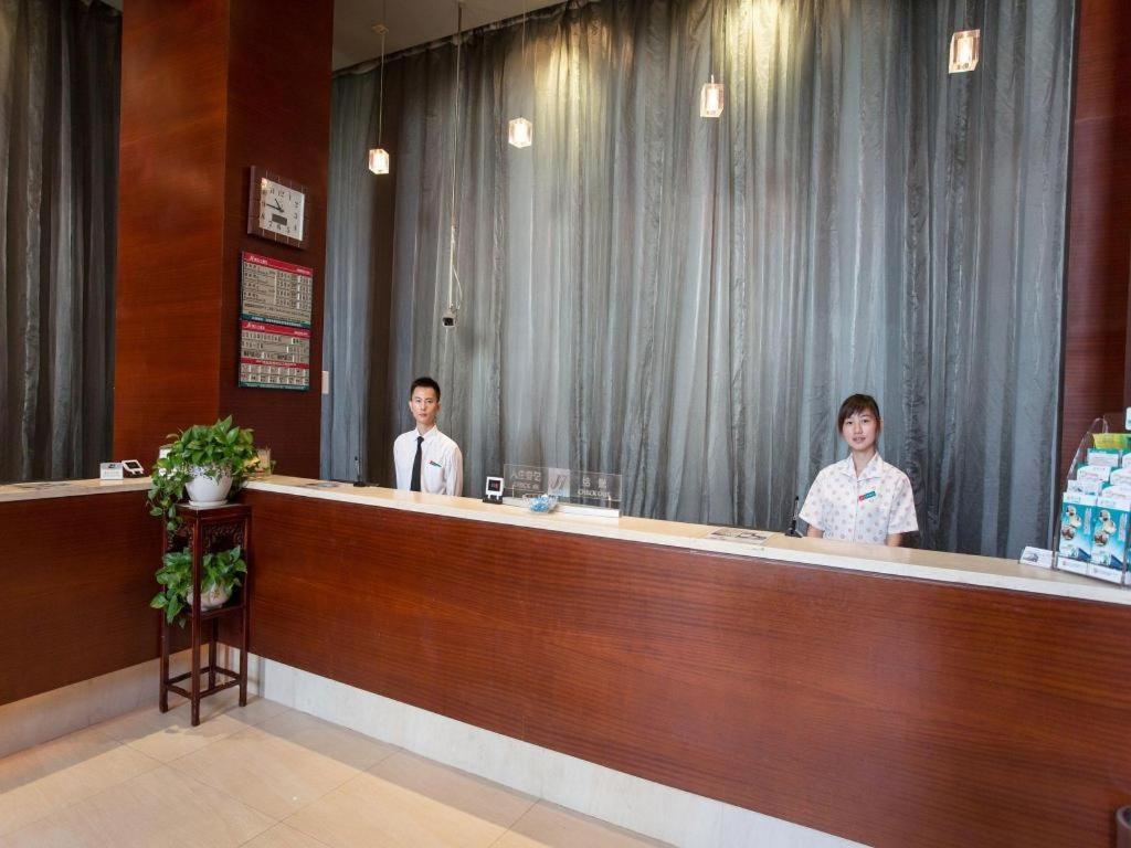 Jinjiang Inn Shanghai Lujiazui Exteriör bild